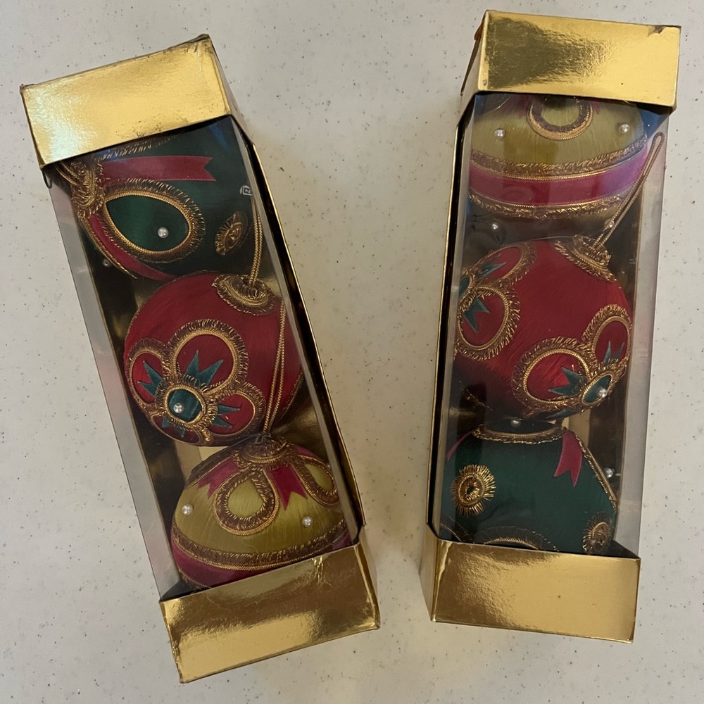Vintage Holiday Ornament Set - Red, Green and Gold